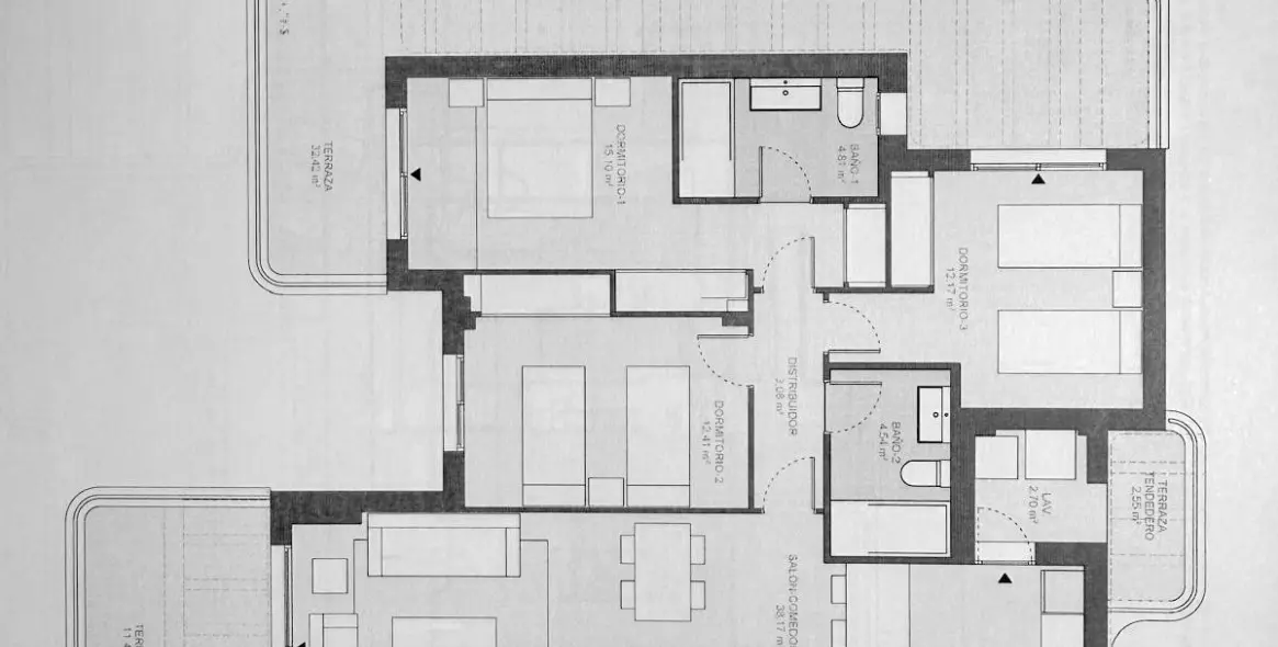 Sale of penthouse duplex in Estepona 35