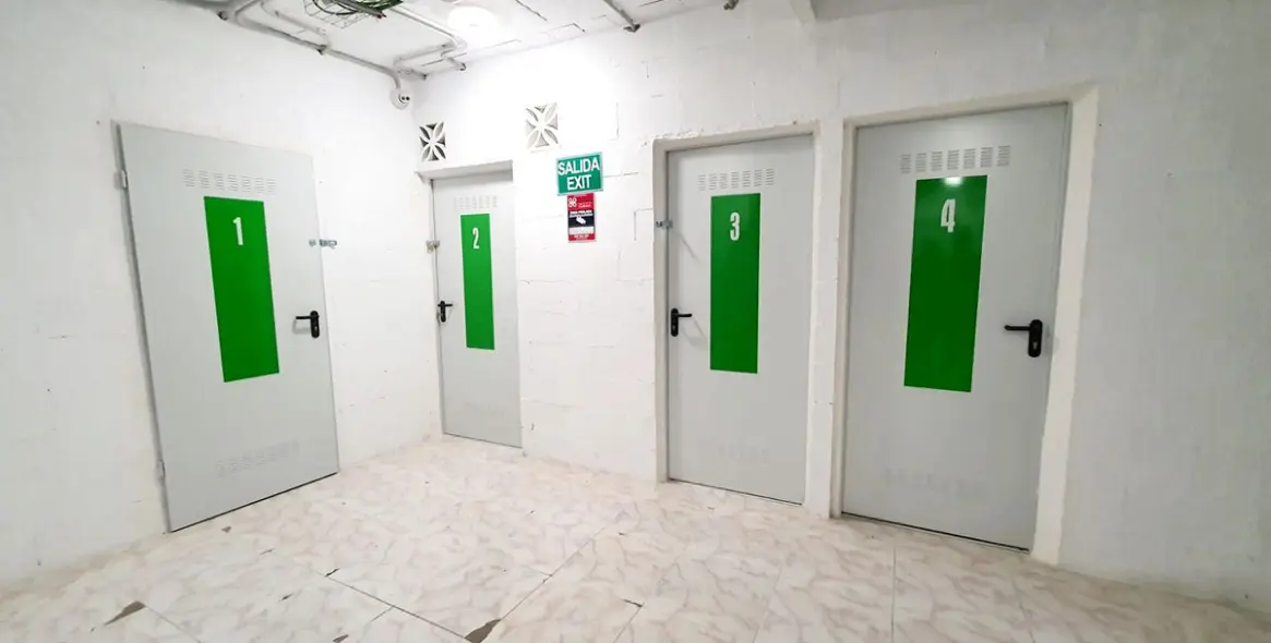 Продажа складского помещения в Fuengirola 2