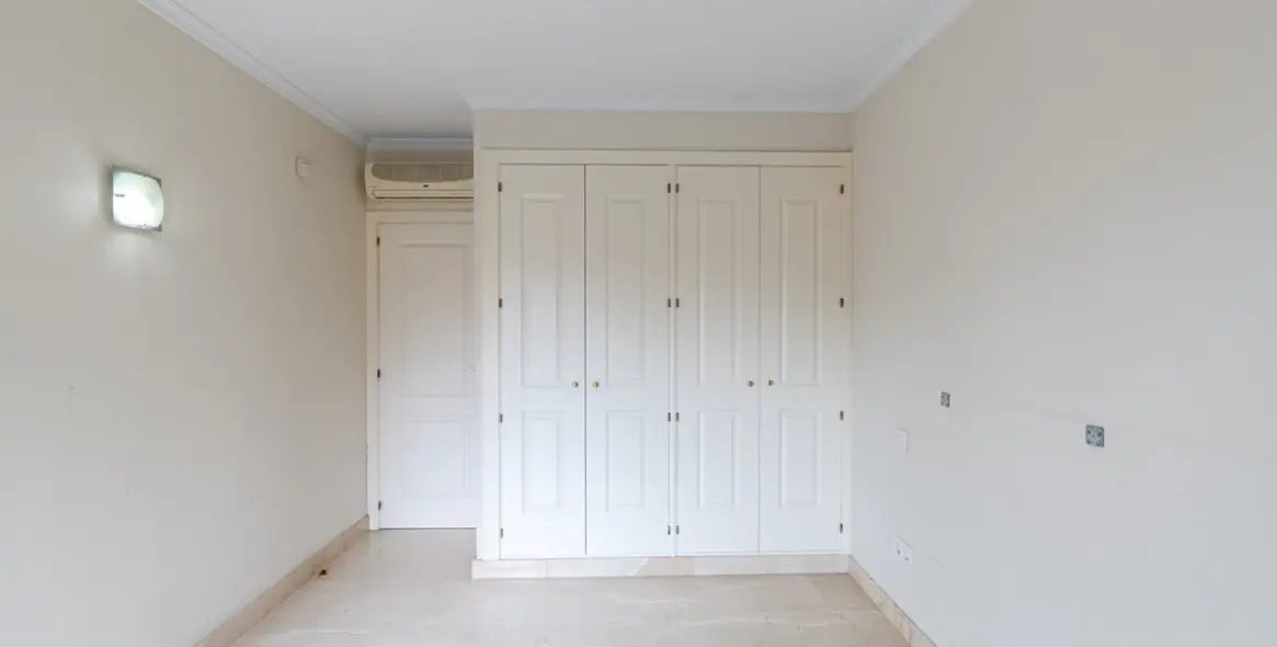 Продажа таунхауса в Estepona 14