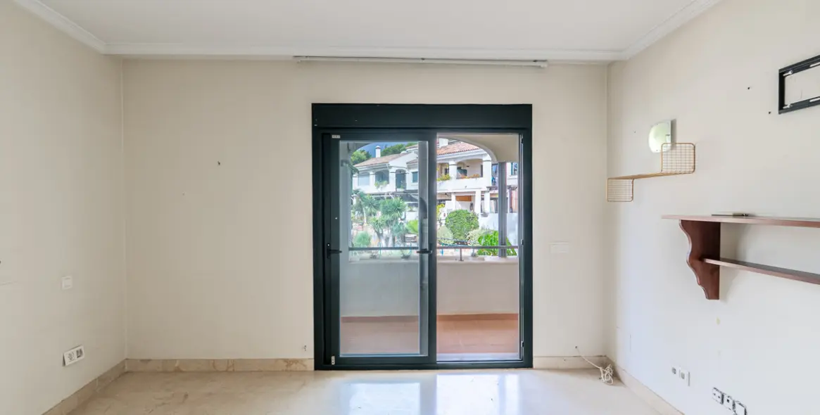 Sale of townhouse in Estepona 23