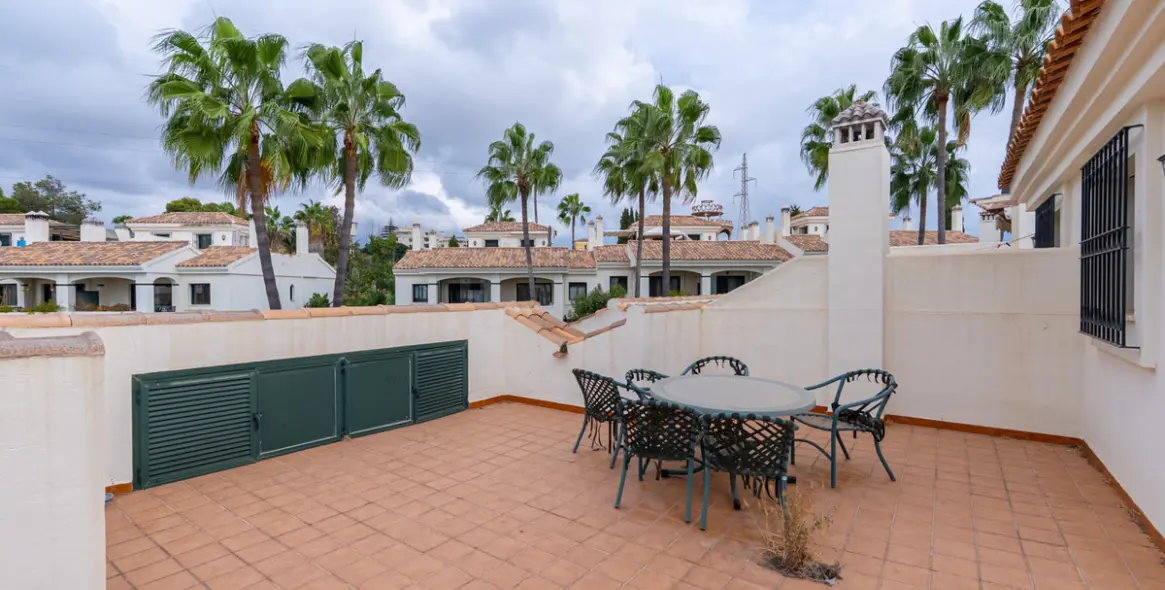 Sale of townhouse in Estepona 27