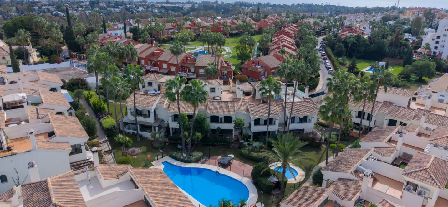 Venta de adosado en Estepona 0