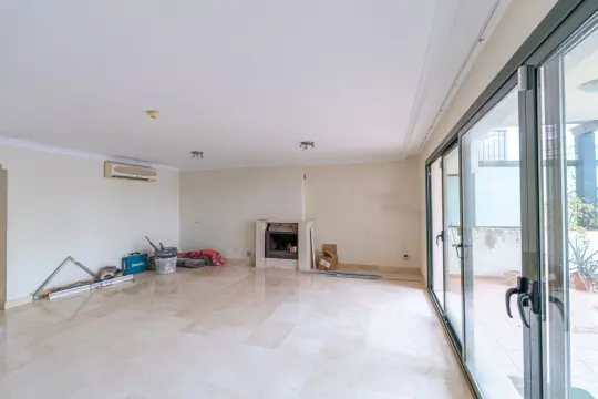 Image 9 thumb