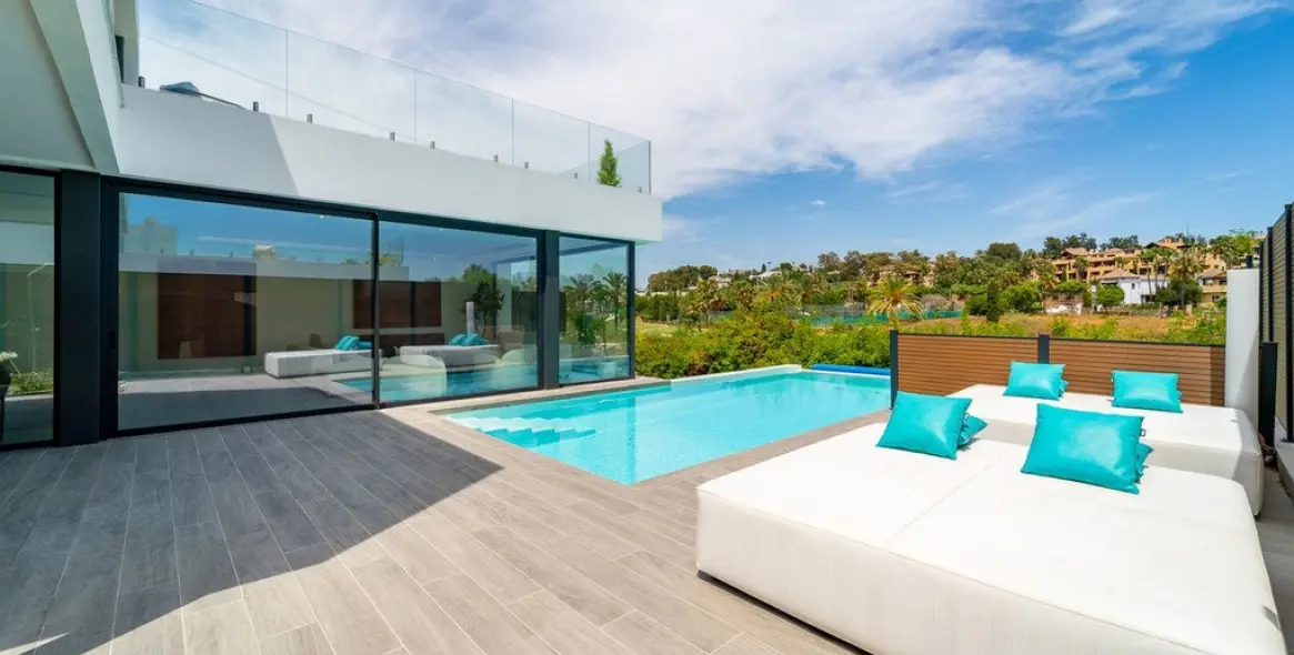 Продажа  отдельно стоящей виллы в Atalaya 2