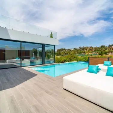 Продажа  отдельно стоящей виллы в Atalaya