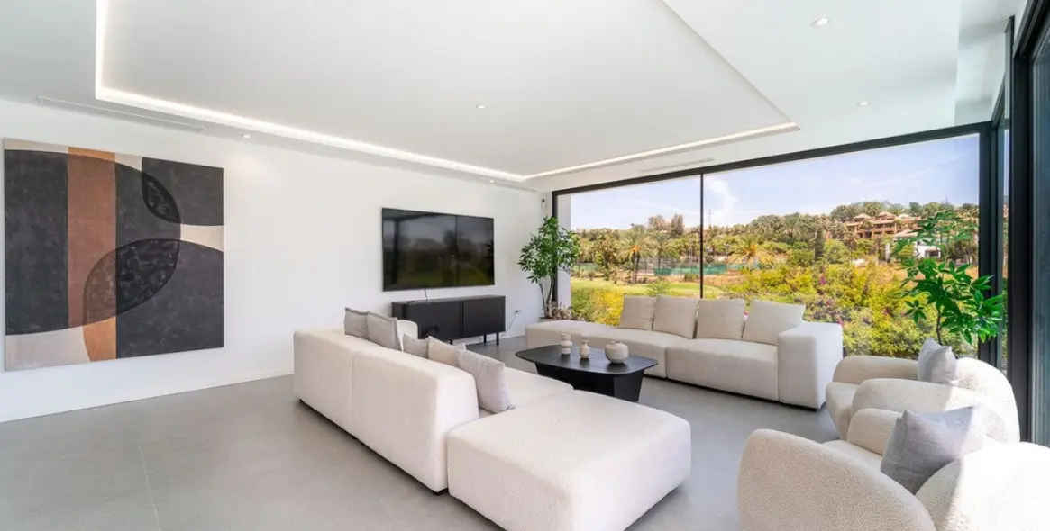 Продажа  отдельно стоящей виллы в Atalaya 5