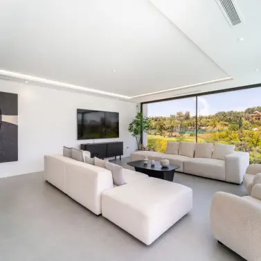 Продажа  отдельно стоящей виллы в Atalaya