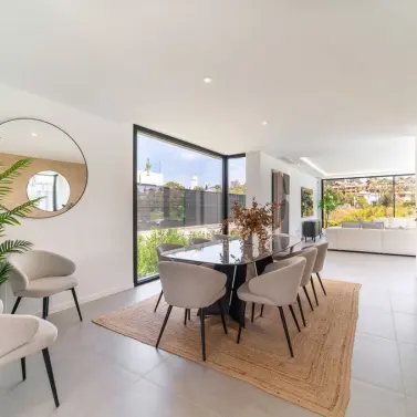 Продажа  отдельно стоящей виллы в Atalaya