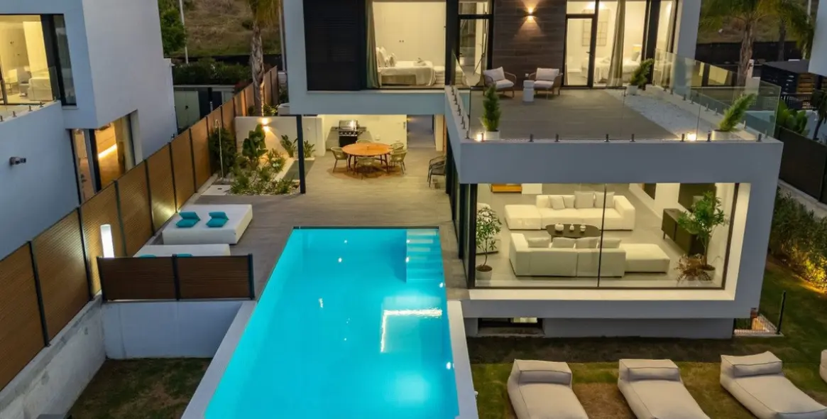 Продажа  отдельно стоящей виллы в Atalaya 35