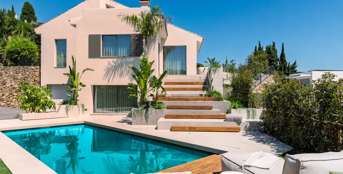 Sale of detached villa in Nueva Andalucía 5