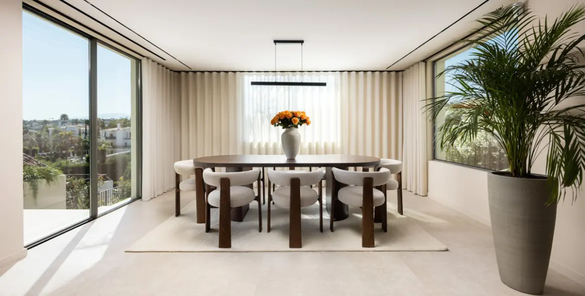 Sale of detached villa in Nueva Andalucía 10