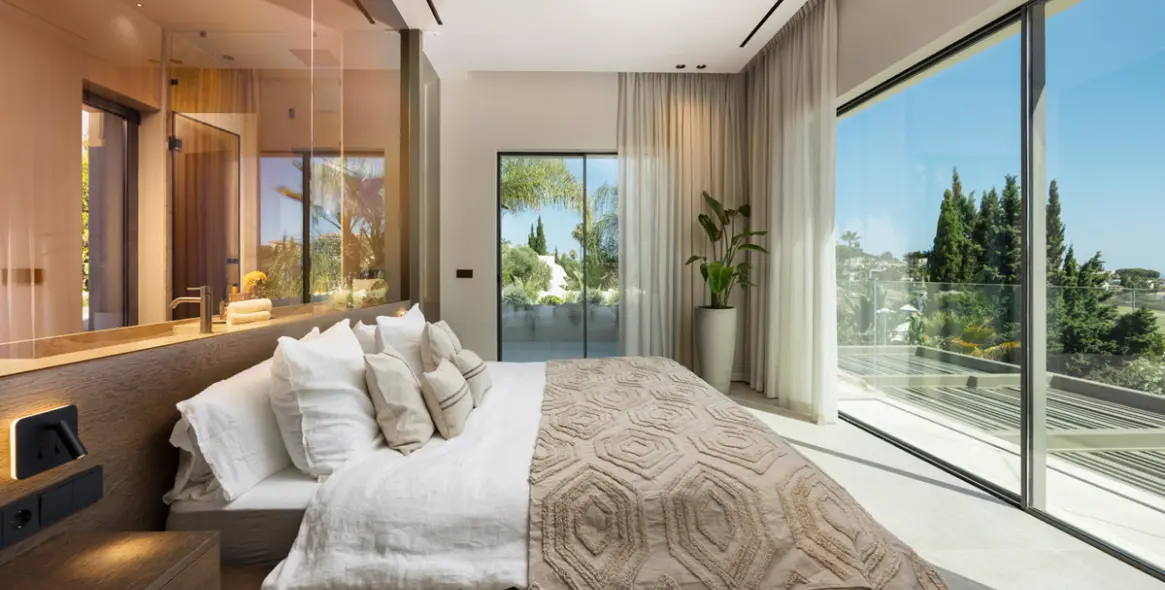 Sale of detached villa in Nueva Andalucía 29