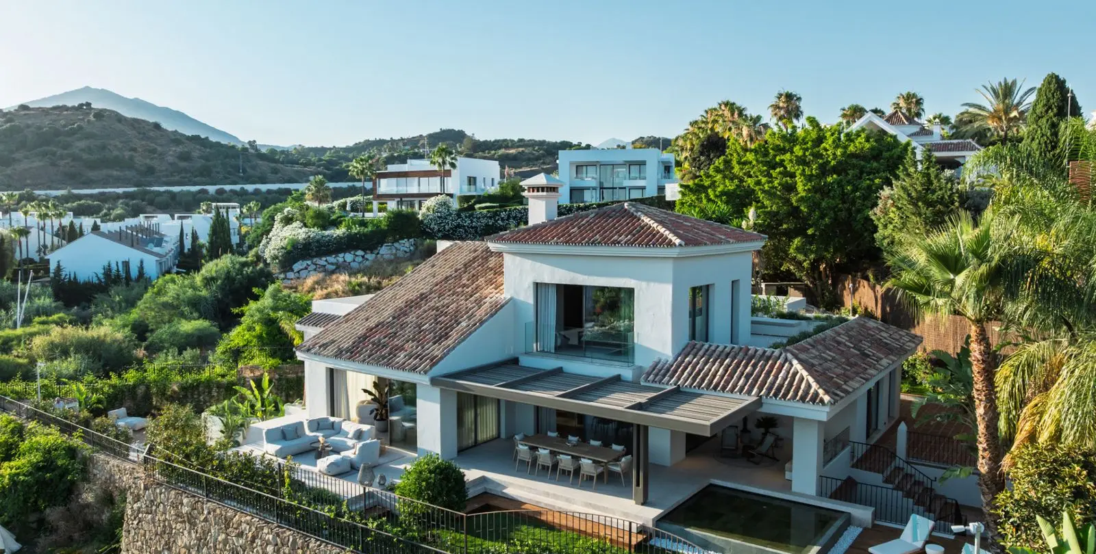 Venta de villa independiente en Nueva Andalucía 7