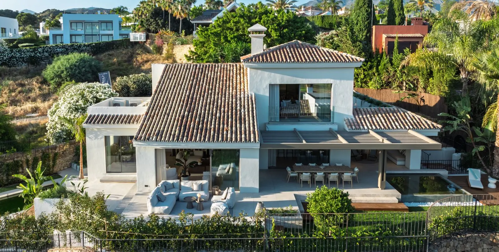 Venta de villa independiente en Nueva Andalucía 8