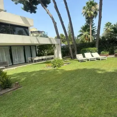 Venta de villa independiente en Marbella