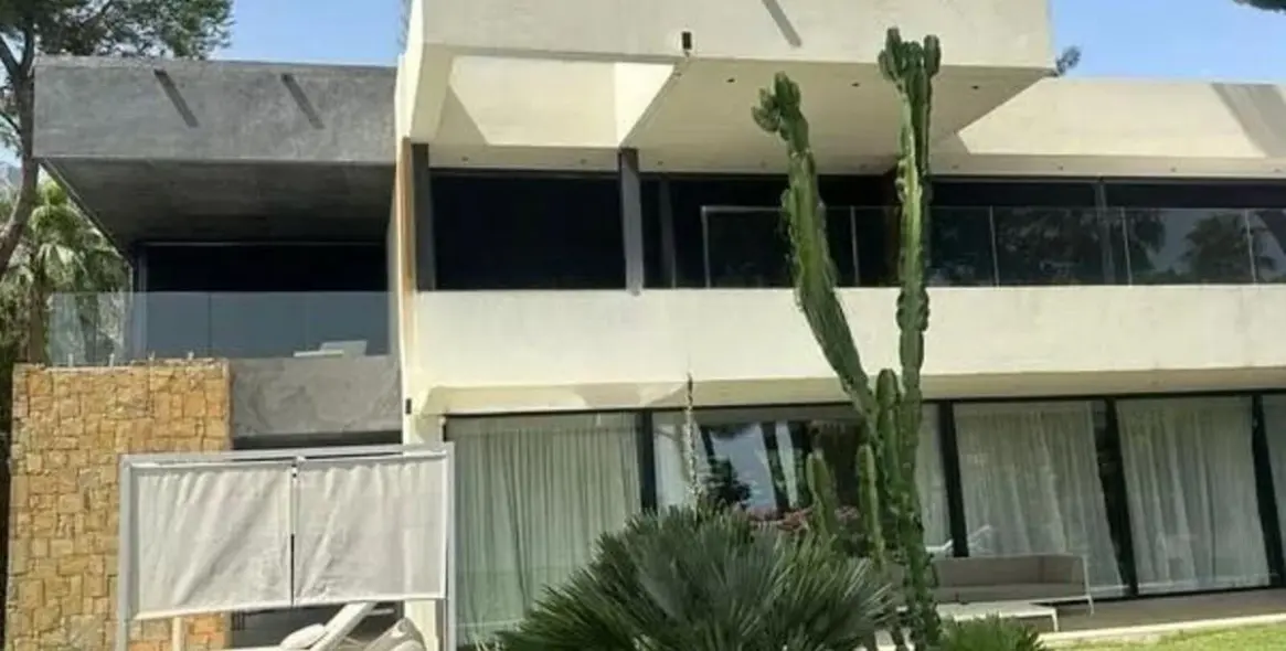 Venta de villa independiente en Marbella 2