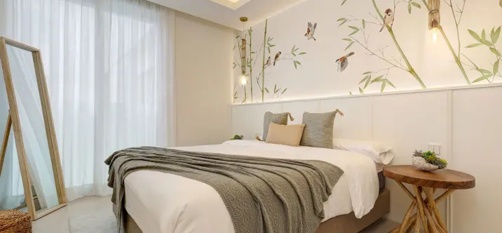 Venta de apartamento en planta media en Estepona 2