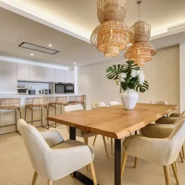 Venta de apartamento en planta media en Estepona