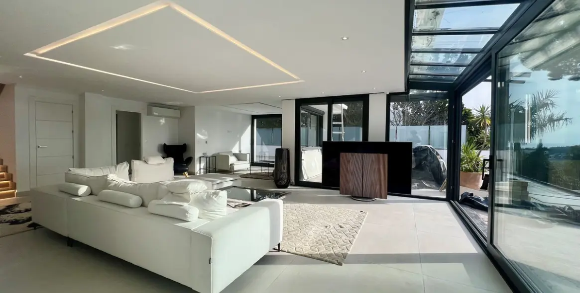 Продажа  отдельно стоящей виллы в Nueva Andalucía 15