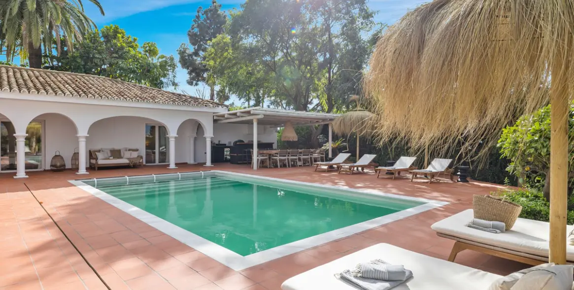 Venta de villa independiente en Hacienda Las Chapas 3