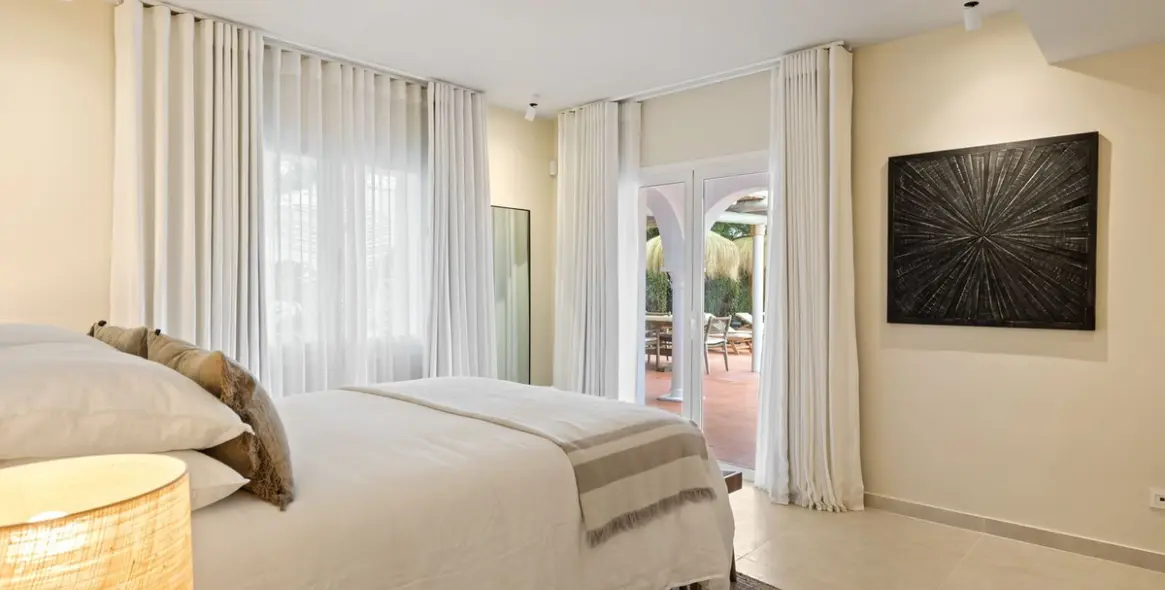 Venta de villa independiente en Hacienda Las Chapas 18