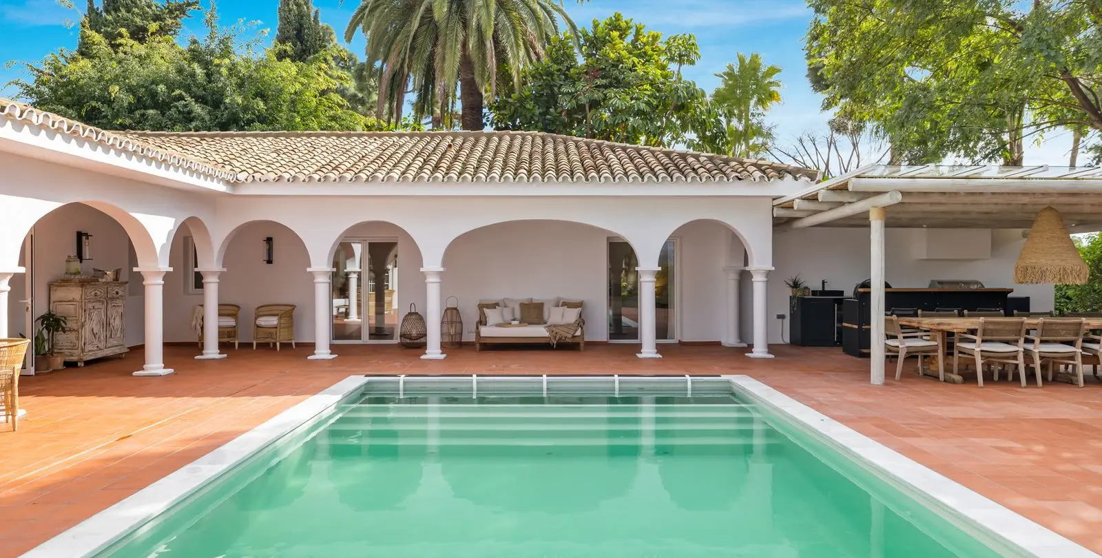 Продажа  отдельно стоящей виллы в Marbella 24