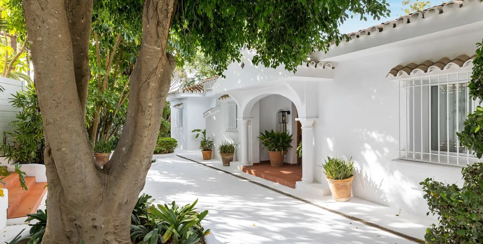 Продажа  отдельно стоящей виллы в Marbella 26