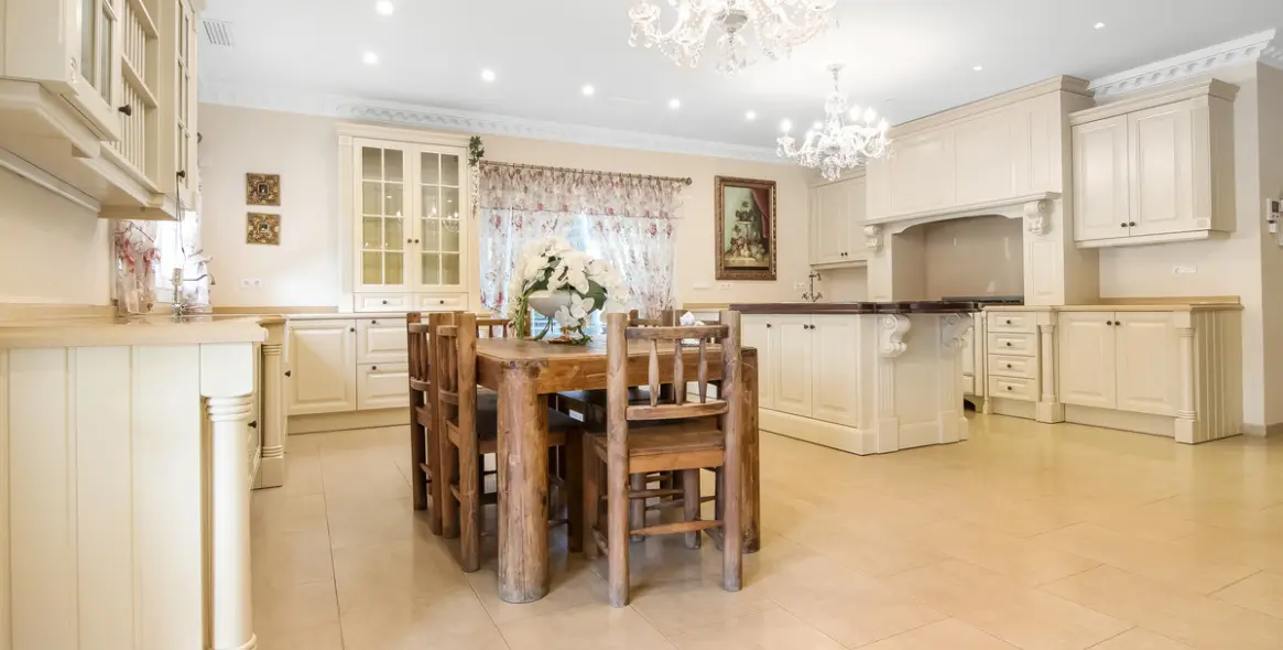 Venta de villa independiente en Sotogrande Alto 10