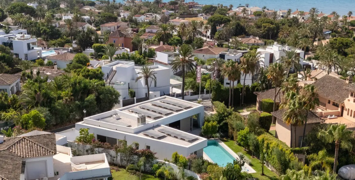 Venta de villa independiente en Marbesa 1