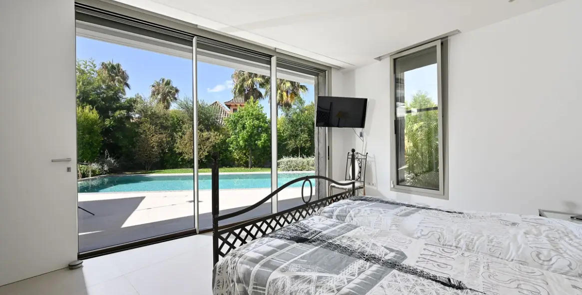 Venta de villa independiente en Marbesa 10