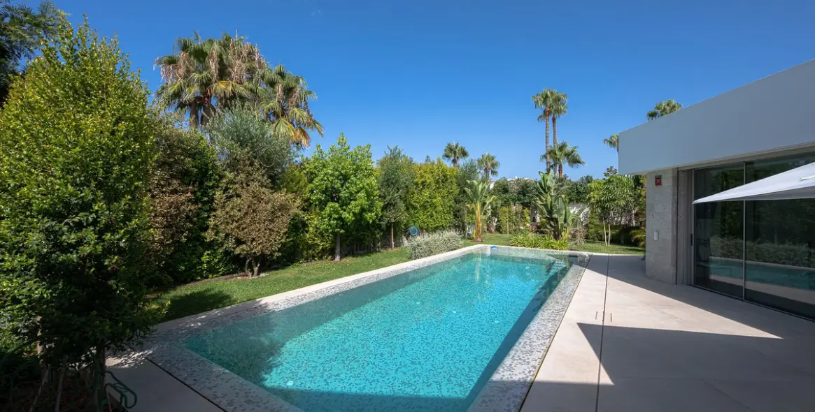 Venta de villa independiente en Marbesa 16