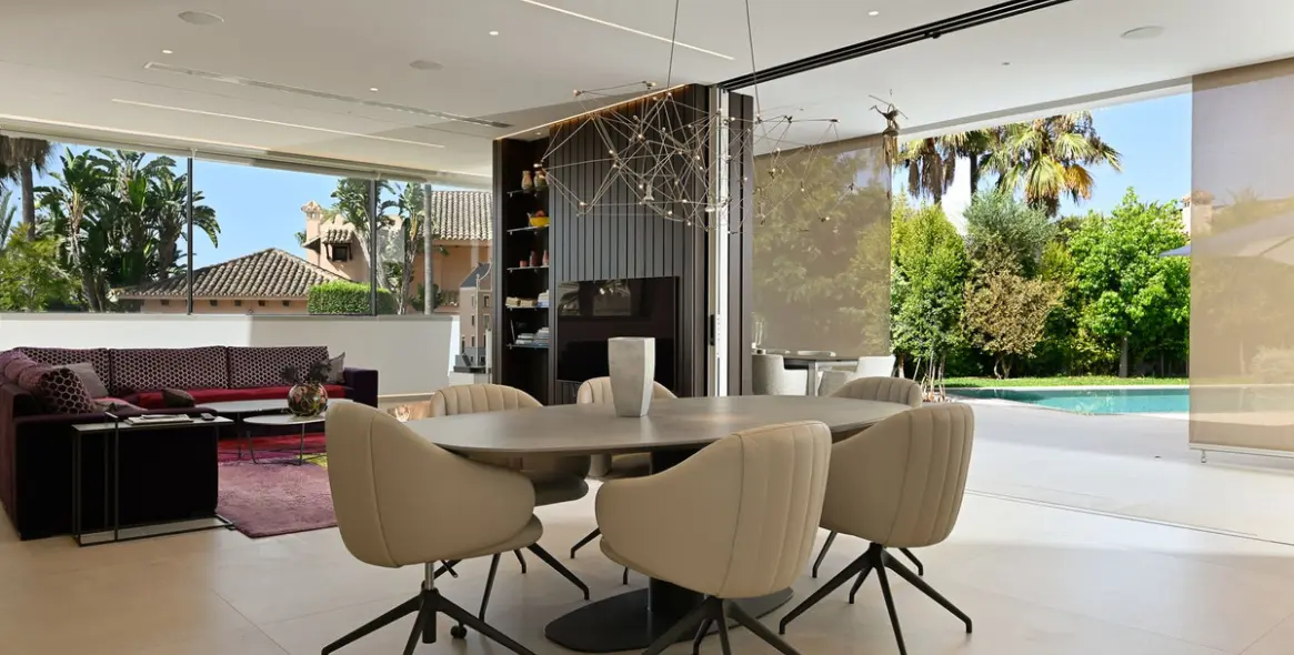 Продажа  отдельно стоящей виллы в Marbesa 33