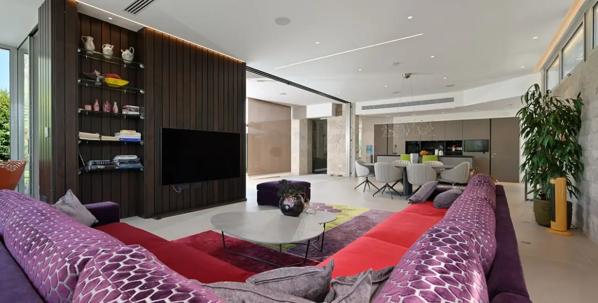 Продажа  отдельно стоящей виллы в Marbesa 35