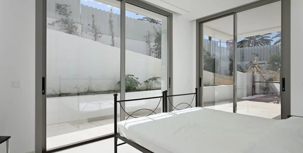 Продажа  отдельно стоящей виллы в Marbesa 46