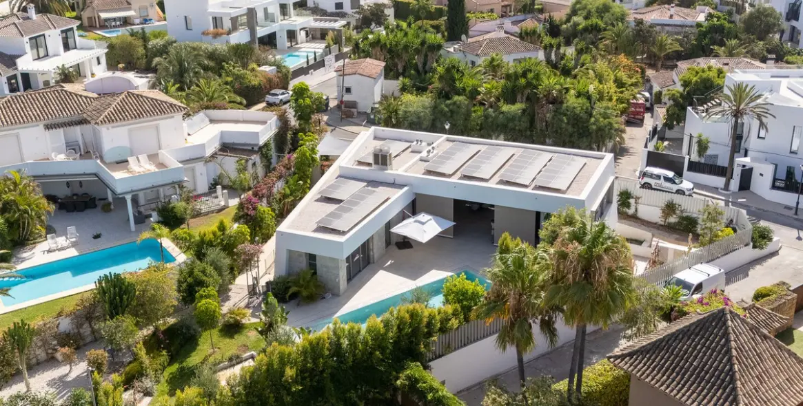 Продажа  отдельно стоящей виллы в Marbesa 51