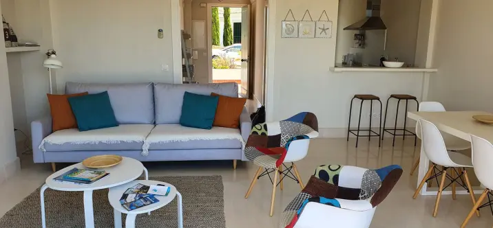 Alquiler a largo plazo de apartamento en planta baja en Casares Playa 1