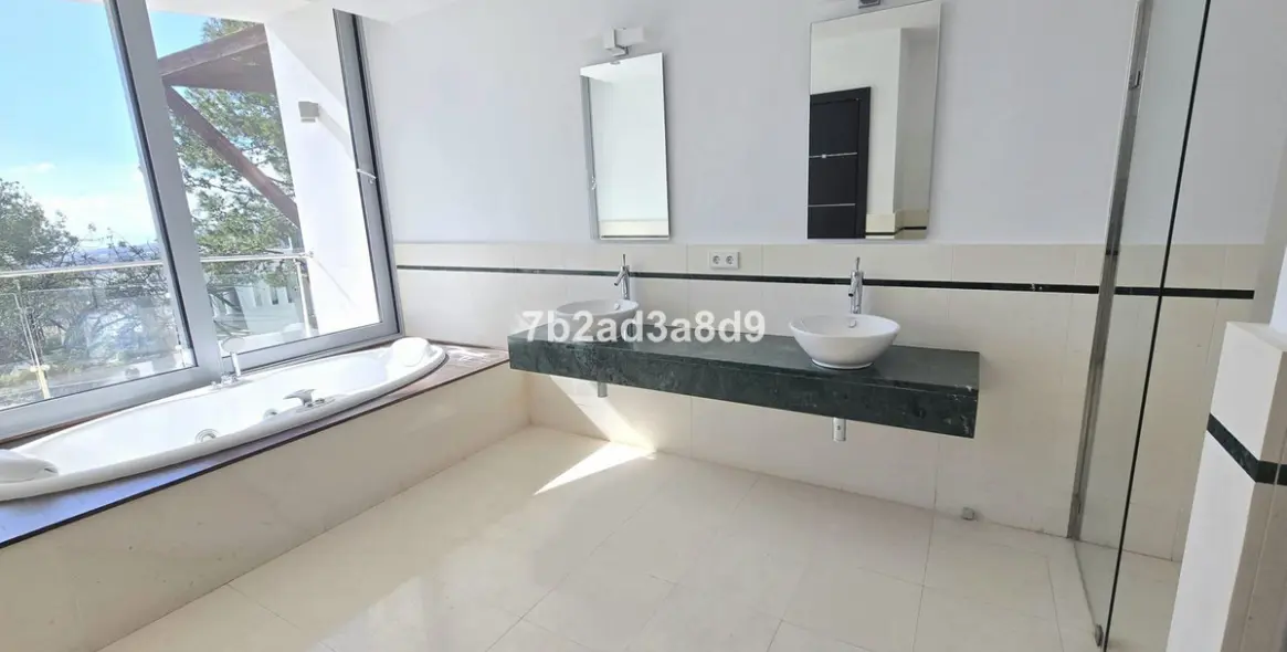 Venta de casa pareada en The Golden Mile 11