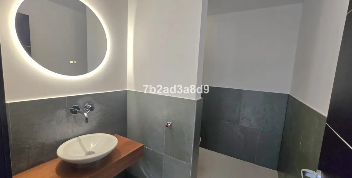 Venta de casa pareada en The Golden Mile 15