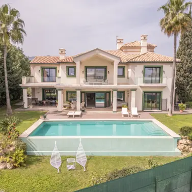 Долгосрочная аренда  отдельно стоящей виллы в Selwo