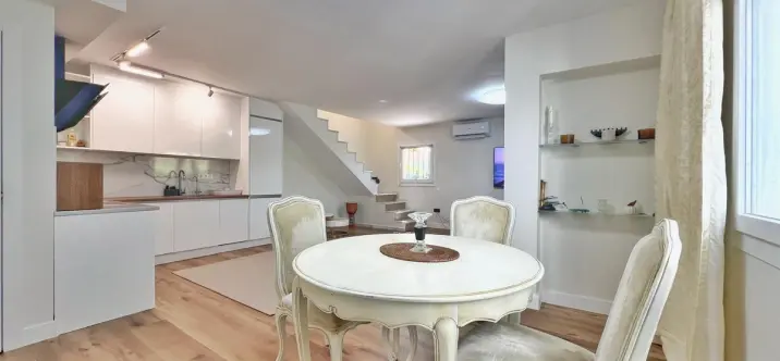 Продажа дома на две семьи в Benamara 0