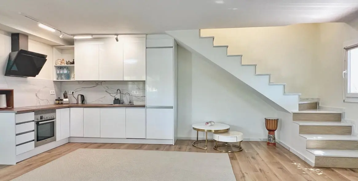 Продажа дома на две семьи в Benamara 8