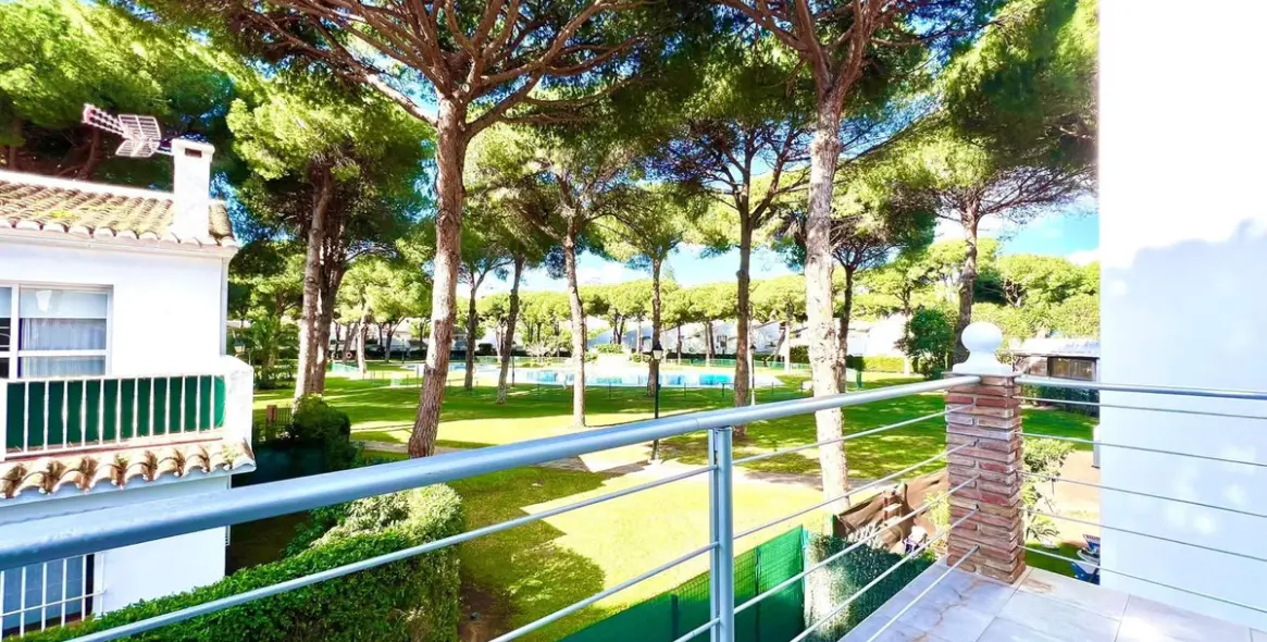 Продажа дома на две семьи в Benamara 20