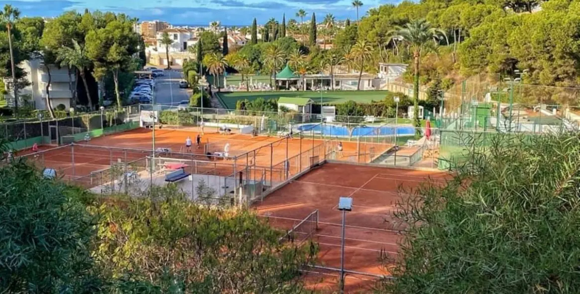 Продажа апартаментов на первом этаже в Riviera del Sol 30