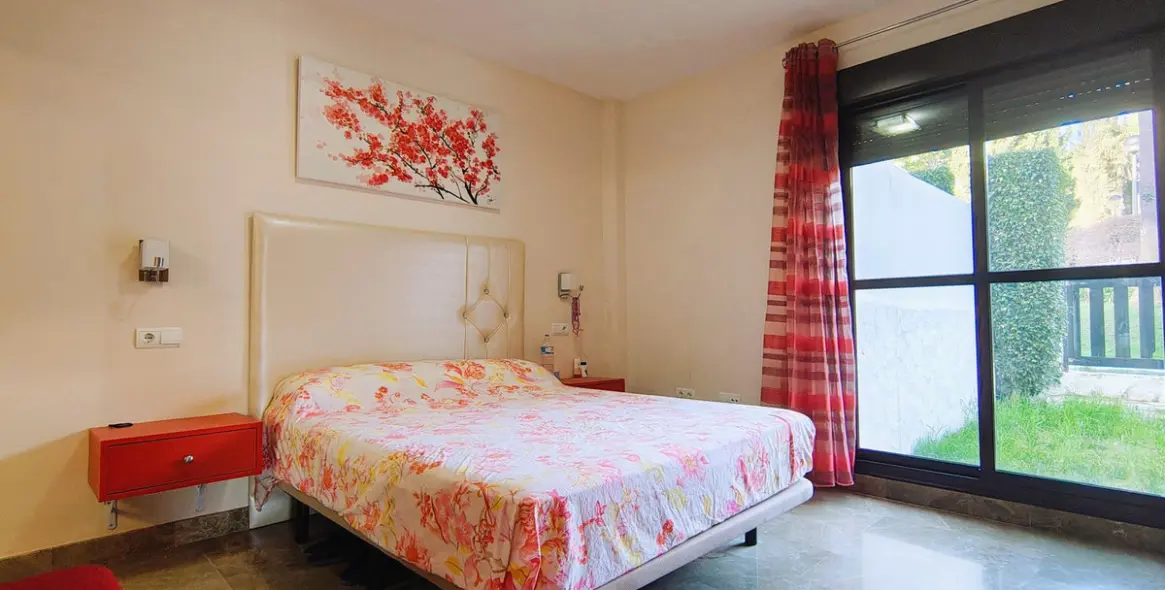 Sale of ground floor apartment in Selwo 25