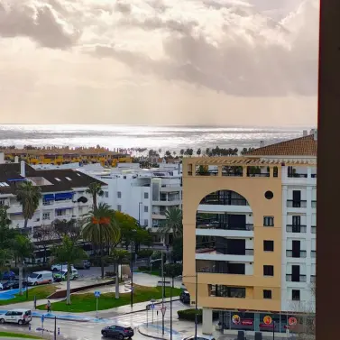 Sale of middle floor apartment in San Pedro de Alcántara