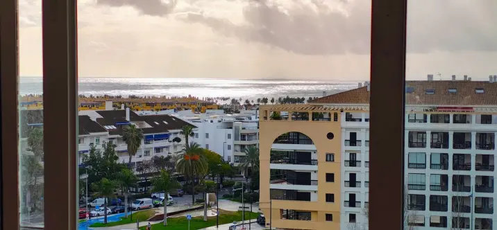 Sale of middle floor apartment in San Pedro de Alcántara 0