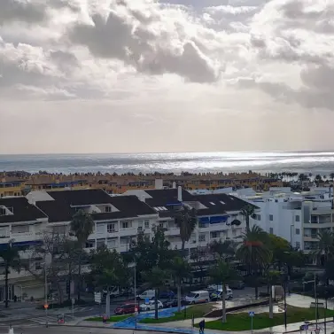 Sale of middle floor apartment in San Pedro de Alcántara