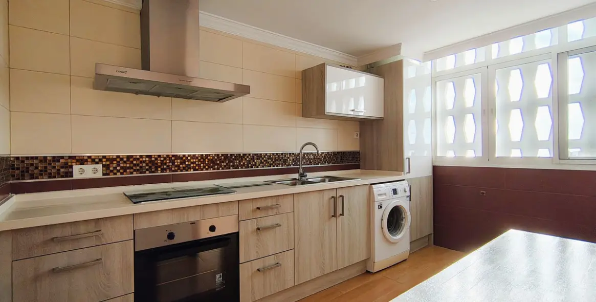 Sale of middle floor apartment in San Pedro de Alcántara 3