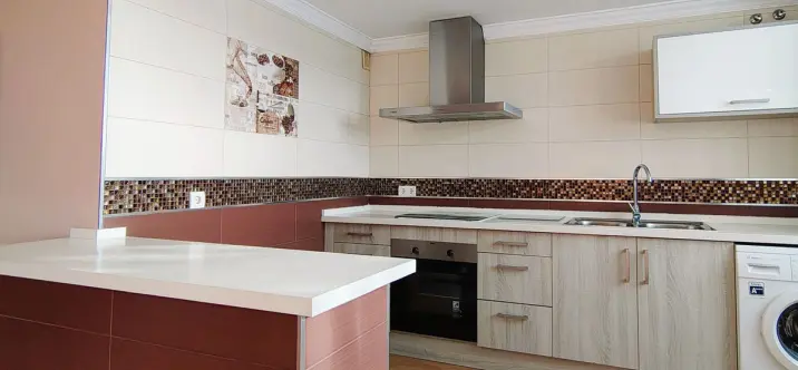 Sale of middle floor apartment in San Pedro de Alcántara 3