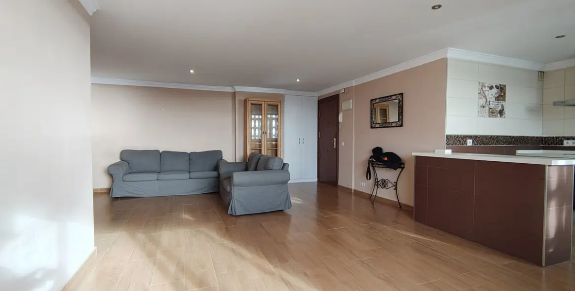 Sale of middle floor apartment in San Pedro de Alcántara 12